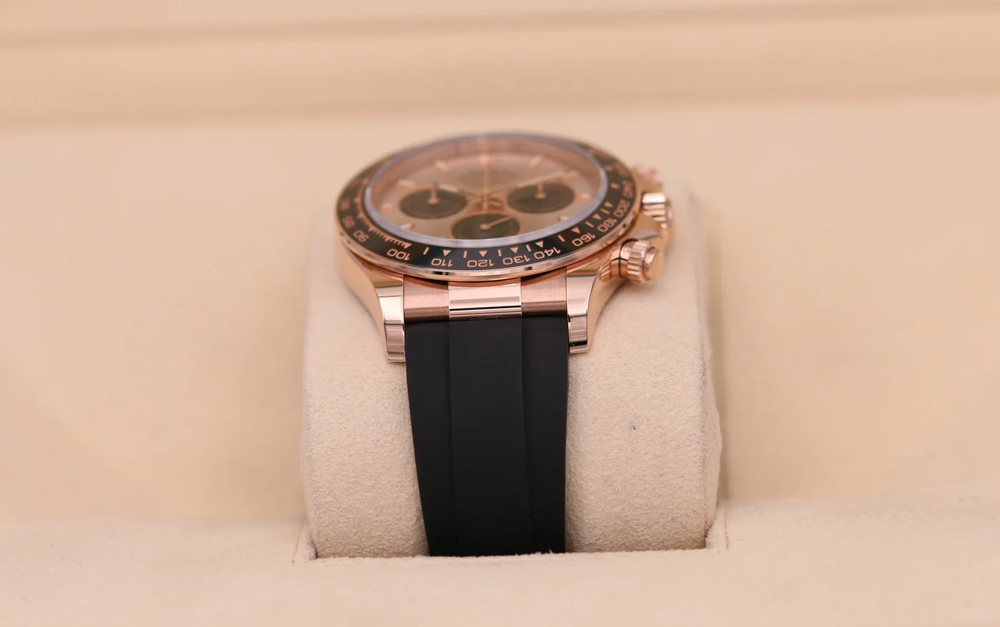 Superclone Rolex Daytona 40 mm Sundust Dial in Everose Gold 126515LN - gallery