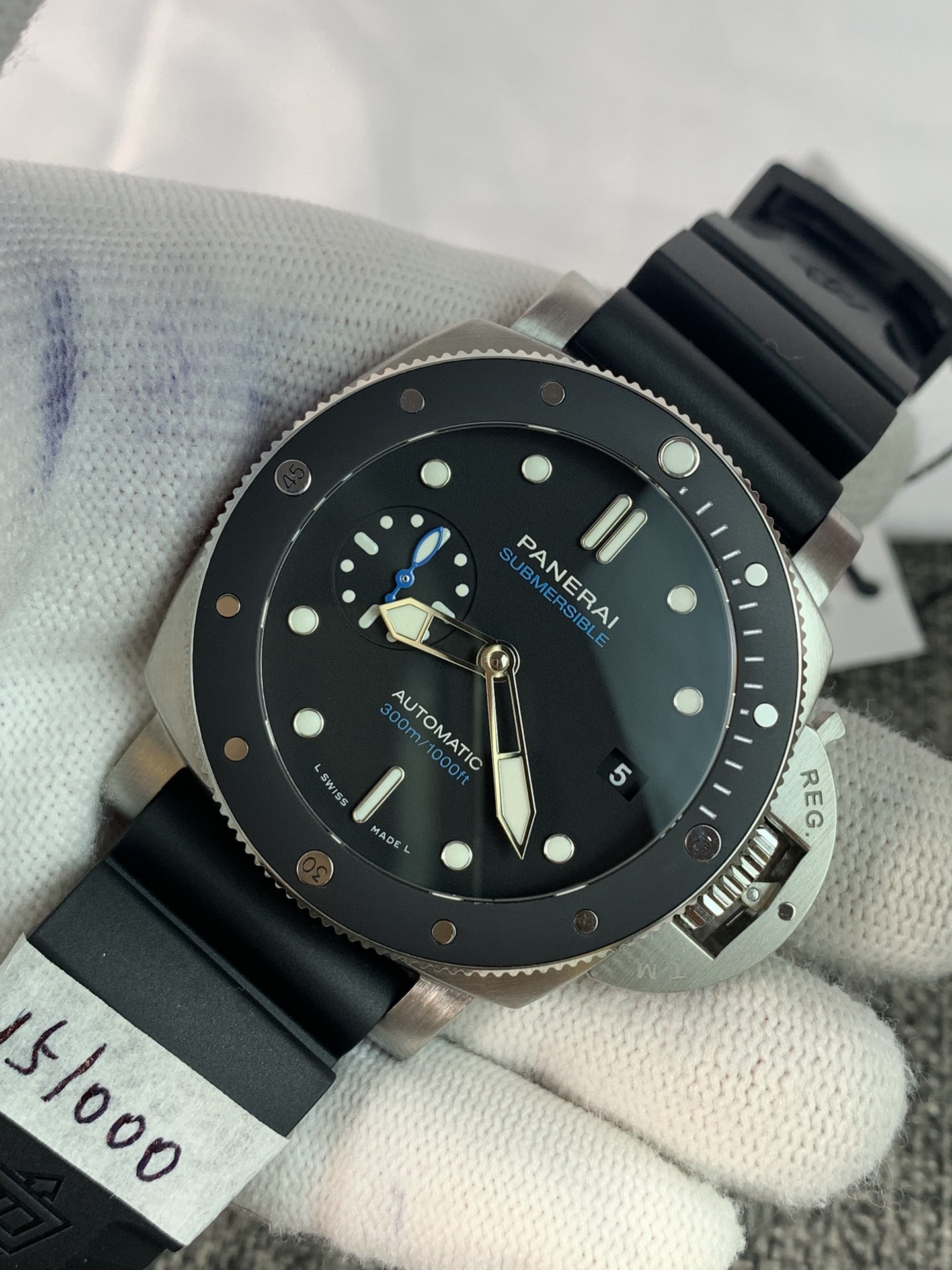 Panerai Luminor Submersible 3 Days Automatic Acciaio 42mm PAM00683 - gallery