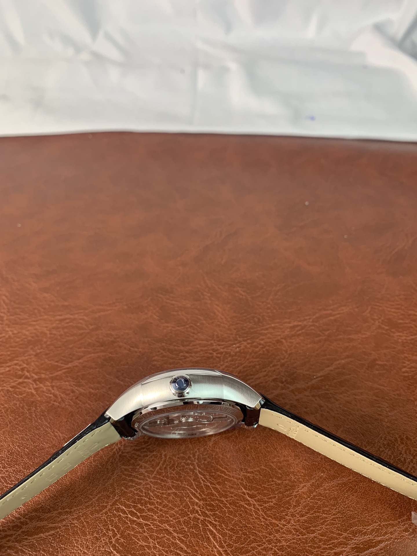 Omega De Ville Hour Vision Co-axial Master Chronometer 41mm 433.13.41.21.03.001 - gallery