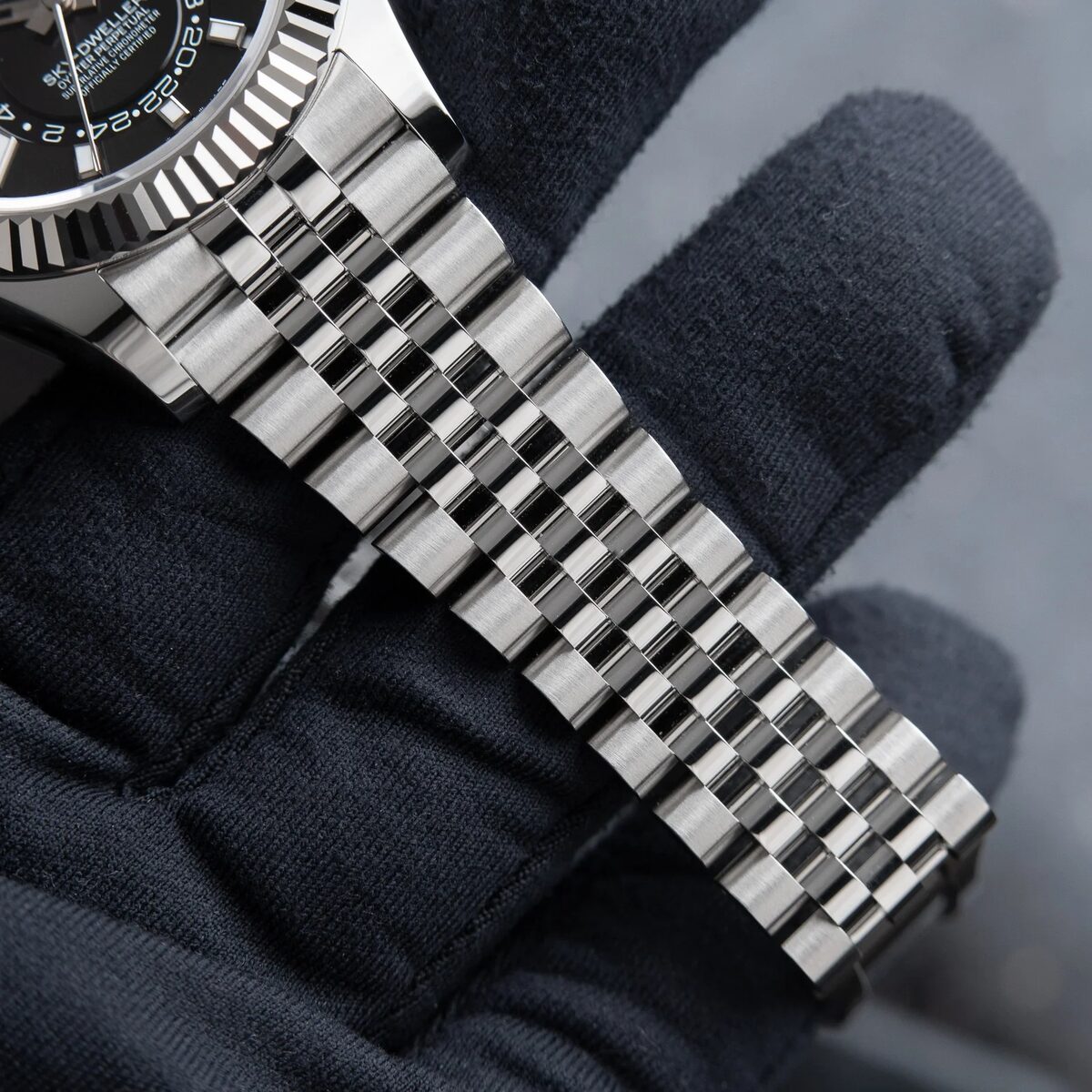 Superclone Rolex Sky-Dweller 42 mm Bright black Dial 336934 Jubilee - gallery